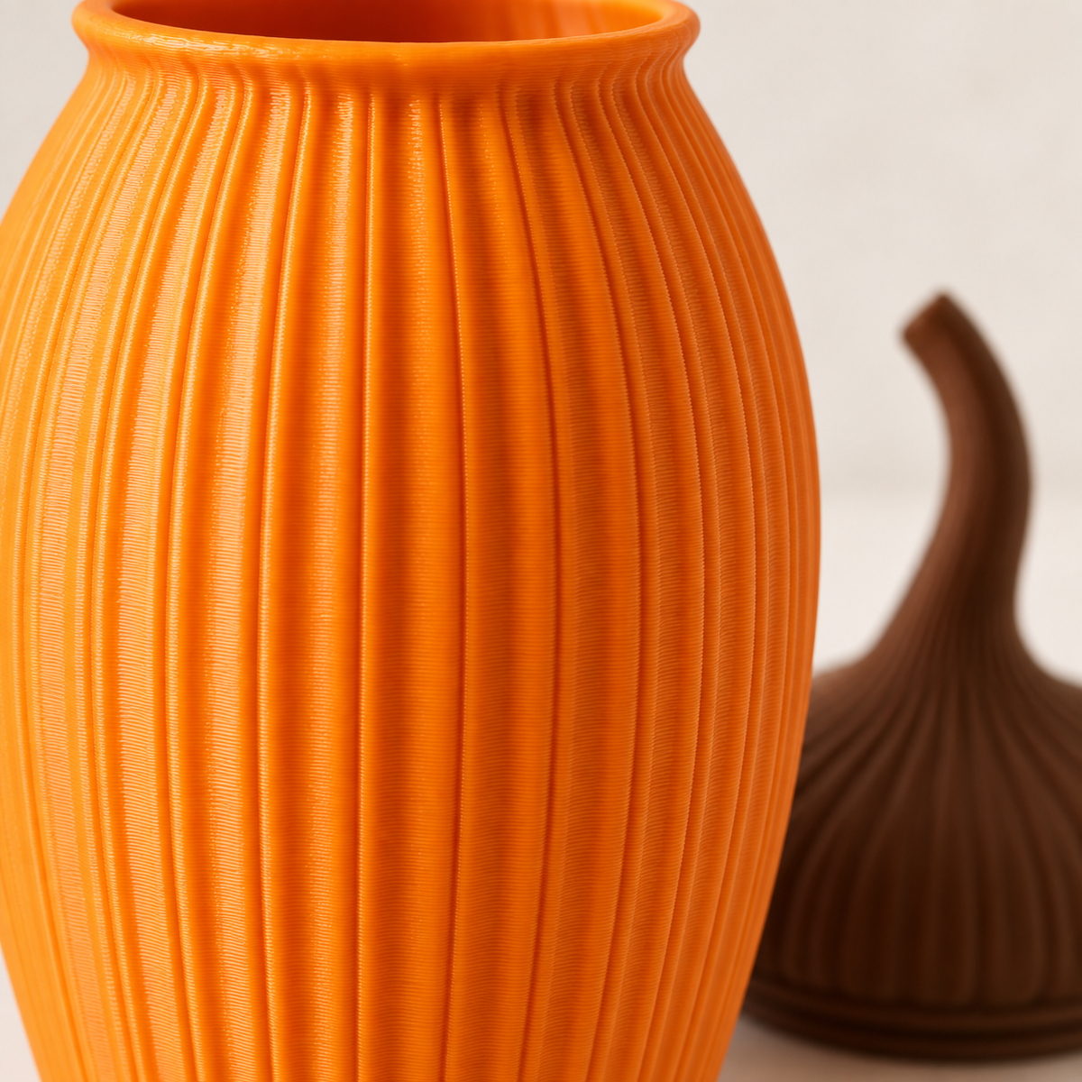 Acorn Vase – texture detail